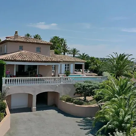 Bonnet * Sainte-Maxime